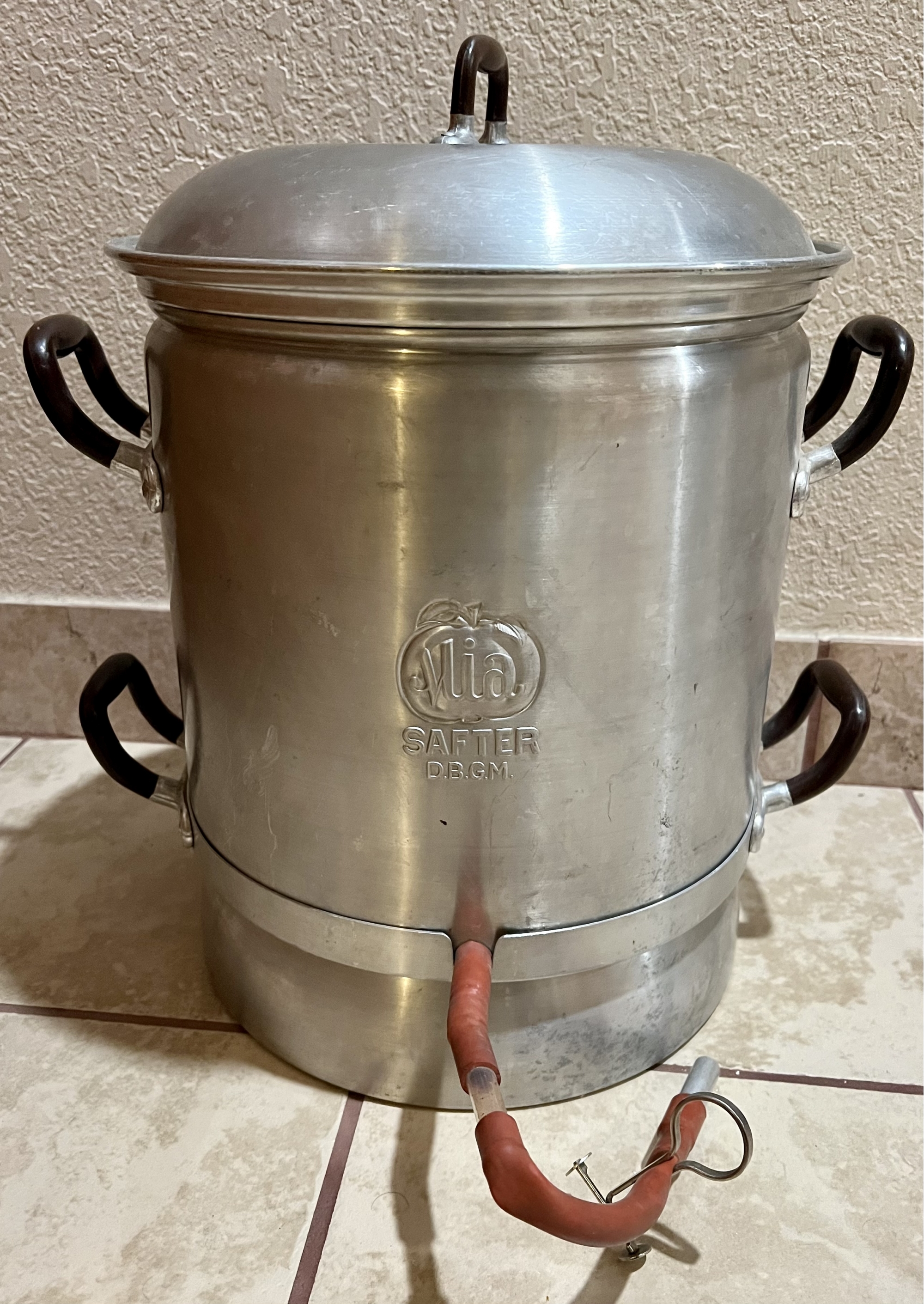 Rare Vintage MIA Safter Juice Extractor #5811