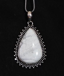 Beautiful Natural Howlite Cabachon Pendant Necklace German Silver Setting And Chain