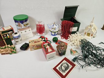 Hallmark Madame Alexander Glorious Angel 1998, Teapot, Beads, Lights, Lighted Church Etc