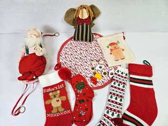 Christmas- Button Covers, 1983 Cute Vintage Musical Sleeping Santa With Hammock, Works