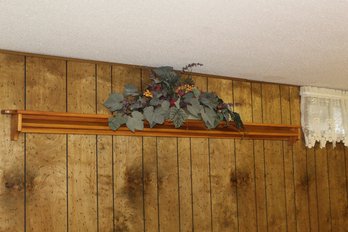 Large Wooden Quilt Rack 7 Ft, With Floral Arrangement