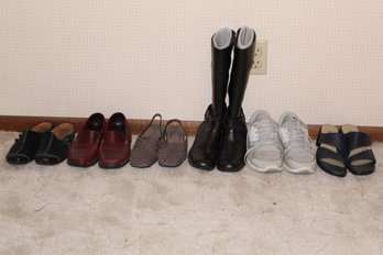 Six Pair Ladies Shoes, Most Are Size 8