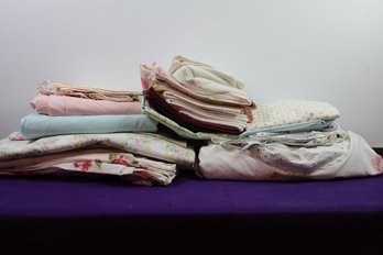 Large Collection Of Sheets And Pillow Cases