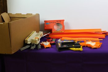 Hot Wheels Track And Parts.