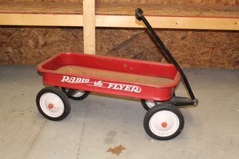 Radio Flyer Red Wagon