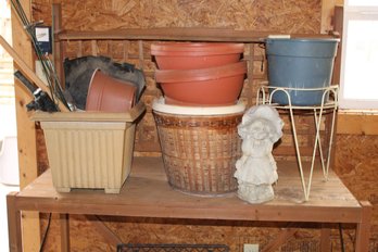 Plastic Flower Pots, Yard Ornament Girl, 13 Inches