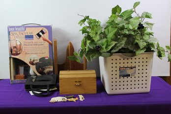 Miscellaneous Lot, Starfish, Basket With Plant, Purse With Toy Money