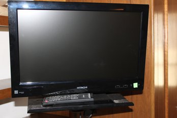 18 Inch Diagonal Hitachi TV With Wall Mount