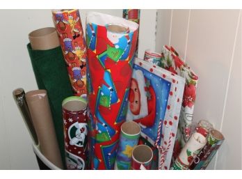 Fabric Corner Basket With Wrapping Paper