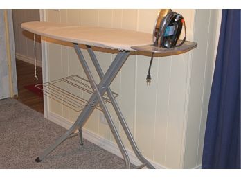 Black & Decker Iron With Ironing Board