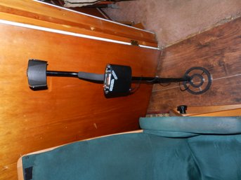 BOUNTY HUNTER TRACKER IV METAL DETECTOR TESTED WORKS