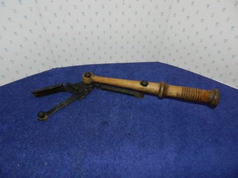 VINTAGE REMINGTON AUTOMATIC HAND TRAP SKEET CLAY PIGEON THROWER (A)