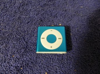 VINTAGE IPOD SHUFFLE WITH MEMORY CARD