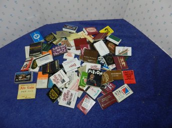 COLLECTION OF 100 VINTAGE MATCHBOOKS 1960S - 1980S E