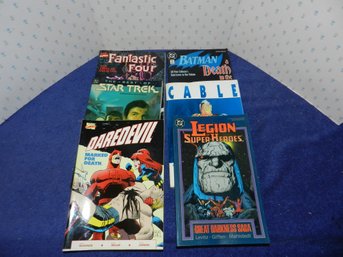 SET OF GRAPHIC NOVELS BATMAN STAR TREK FANTASTIC 4  DAREDEVIL