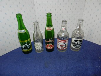 VINTAGE SODA BOTTLES WHITE LIGHTIN' UPPER 10 CRESCENT MISSION