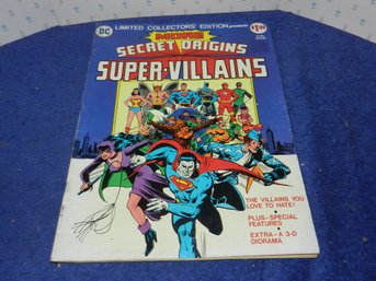 VINTAGE OVERSIZED COMIC BOOK 1976 MORE SECRET ORIGINS SUPER VILLIANS C-45