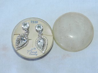 VINTAGE SARAH COVENTRY JEWELS PAIR OF EARRINGS NOS