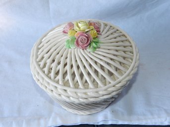 DECORATIVE WOVEN BASKET STYLE CERAMIC LIDDED BOWL
