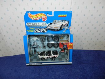 HOT WHEELS CUSTOM MECHANIX WHITE FIREBIRD FACTORY SEALED