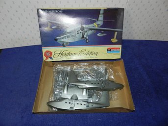 MONOGRAM HERITAGE COLLECTION HU-16B ALBATROSS MODEL KIT 6065