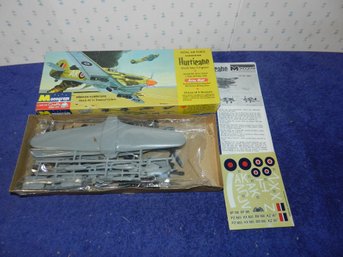 MONOGRAM RAF HURRICANE FIGHTER MODEL KIT PA90-98
