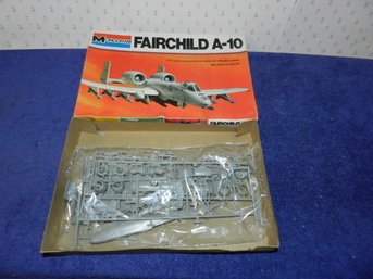 MONOGRAM FAIRCHILD A-10 WARTHOG MODEL KIT 5405