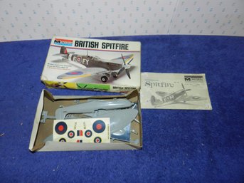 MONOGRAM BRITISH SPITFIRE 6801