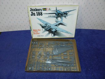 REVELL JUNKERS JU-88 MODEL KIT H-2010