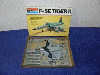 MONOGRAM F-5E TIGER II MODEL KIT 5407