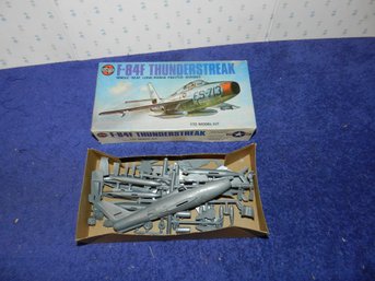 AIRFIX F-84F THUNDERSTREAK MODEL KIT 3022