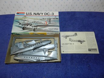MONOGRAM US NAVY DC-3 MODEL KIT 7590
