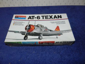 MONOGRAM AT-6 TEXAN MODEL KIT FACTORY SEALED