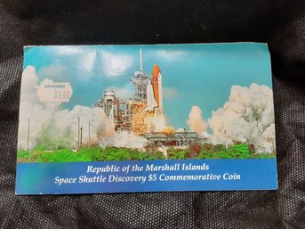 MARSHALL ISLANDS SPACE SHUTTLE DISCOVERY $5 COIN