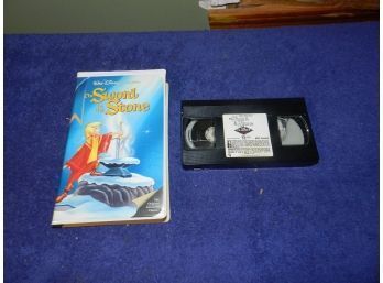 AUTHENTIC DISNEY BLACK DIAMOND VHS TAPE THE SWORD IN THE STONE