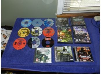 LARGE LOT VINTAGE PC VIDEO GAMES WARHAMMER CALL OF DUTY CLANCY MORE!