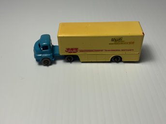 Matchbox M-2 Bedford Articulated Truck Walls Ice Cream