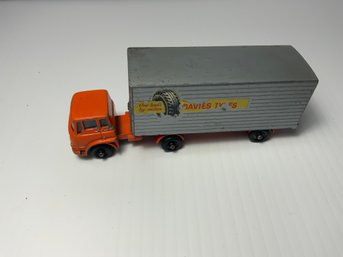 Matchbox M-1 Articulated Tyre Truck
