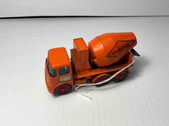 Matchbox K-13 Ready Mix Concrete Truck