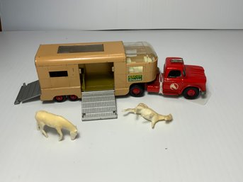 Matchbox K-18 Dodge Articulated Horse Trailer