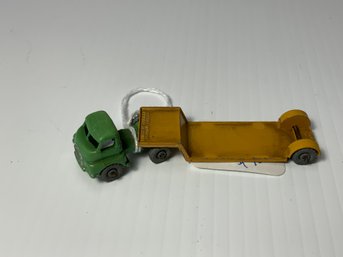 Matchbox No.27 Bedford Low Loader