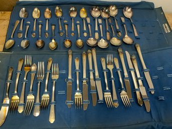 Wm Rogers Overlaid Silverplate Flatware Set