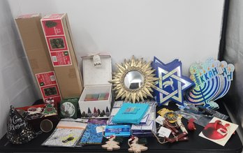 Lot Of Miscellaneous Holiday Decorative Items & Party Supplies