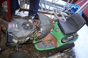 John Deere L111 20 HP OHV Riding Mower