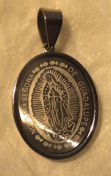 STAINLESS PENDENT NUESTRA SENORA DE GUADAULUPE  2'