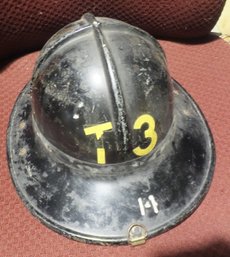 FIREMENS HELMET 1950'S