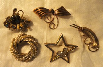 5 COSTUME JEWELRY PINS