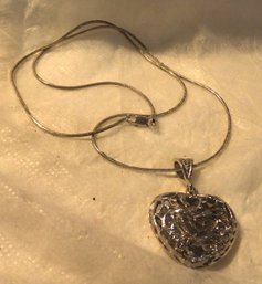 24' Chain With HEART