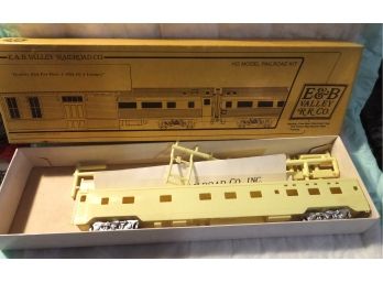 HO MODEL RAILROAD KIT