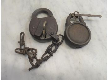 2 ANTIQUE LOCKS WITH KEYS